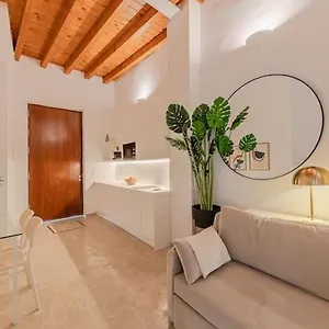 https://isg-apartments-puerta-jerez-sevilla-01.es-andalucia.com
